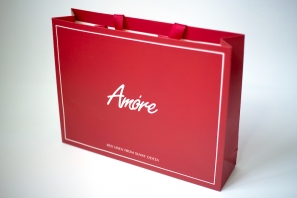 cardboard bag for box with bed linen