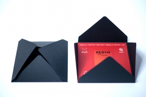 packaging for gym membership card