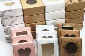 making handmade soap boxes