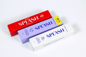 різнокольорові картонні коробки