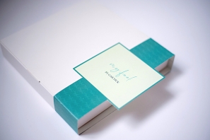 брендированная обечайка на белую коробку без печати